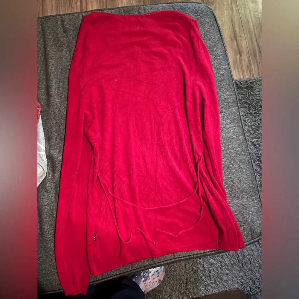 Red Sweater ❤️ - Picture 2 of 7